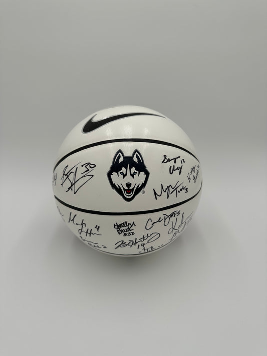 2012-2013 UConn WBB National Champions Team Autographed Basketball