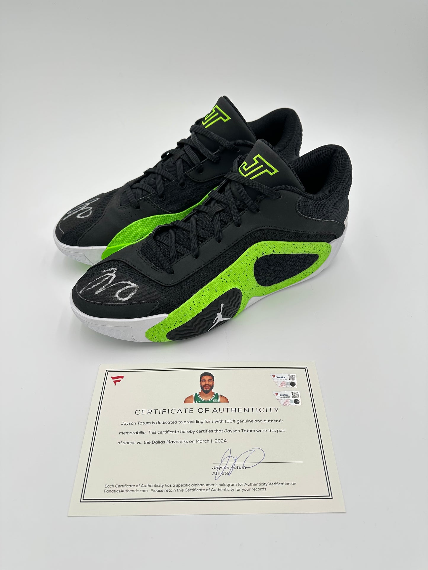 Jayson Tatum Celtics 2024 Autographed Jordan Tatum 2 Shoes Game-Used vs. Dallas Mavericks