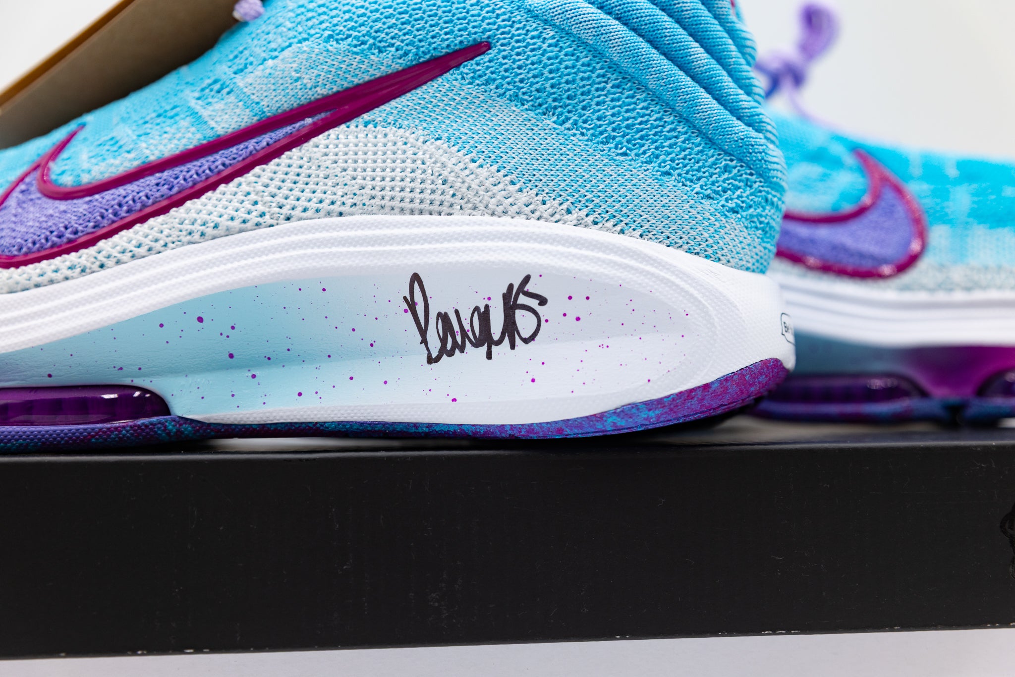 Autographed Nike GT Hustle 3 Paige Bueckers PE – Storrs Central
