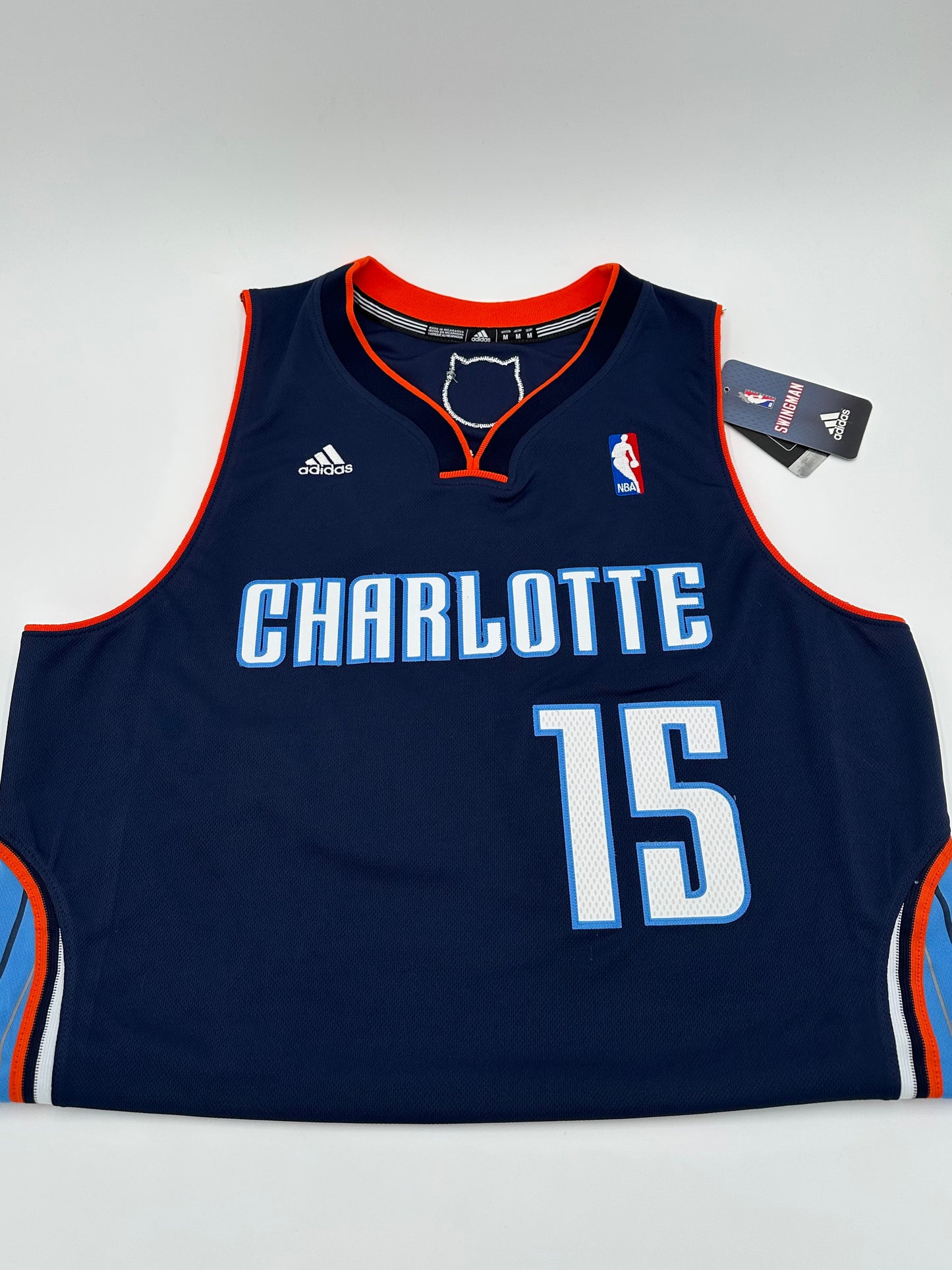 Charlotte Bobcats NBA Authentic Kemba Walker #15 Signed Jersey M NWT